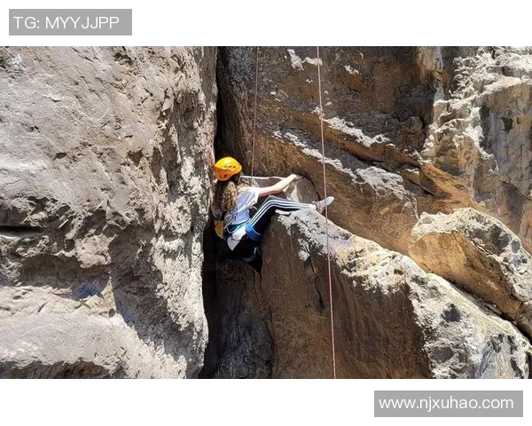 重庆攀岩队快攻革新引领运动潮流助力体育发展新篇章